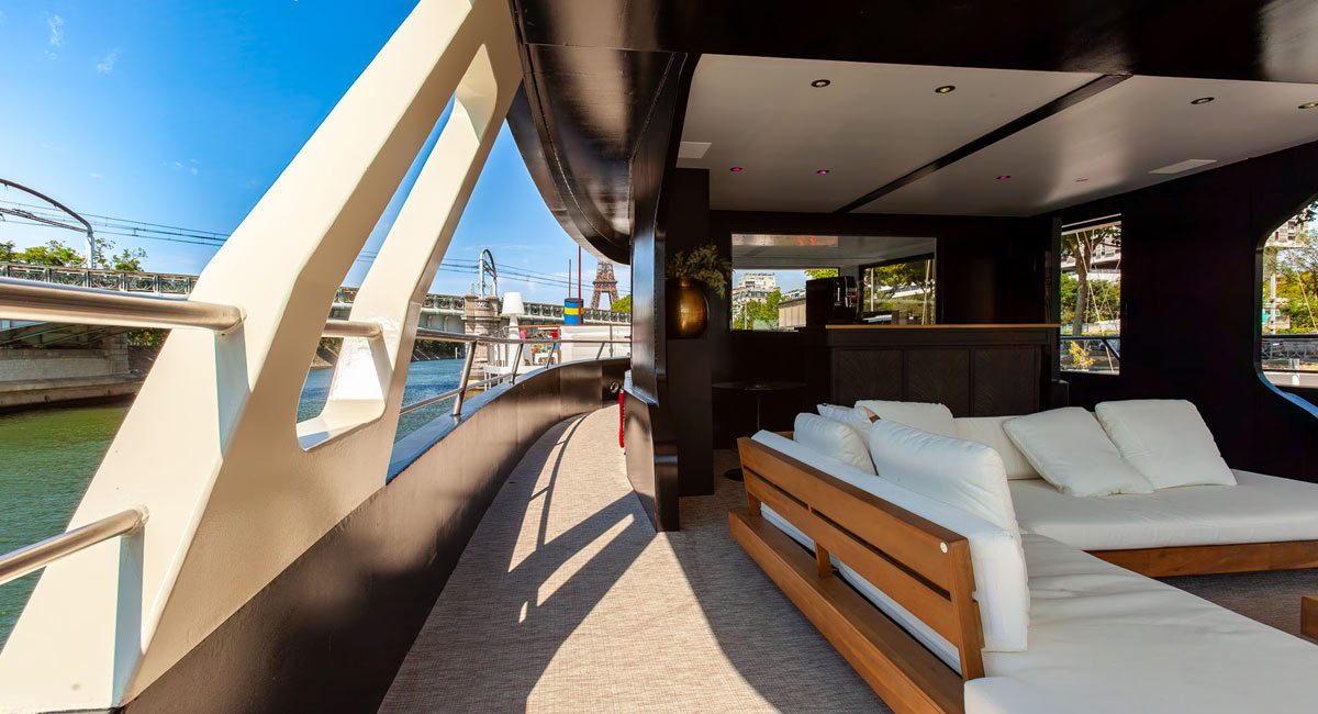 Corporate cruise on the Seine