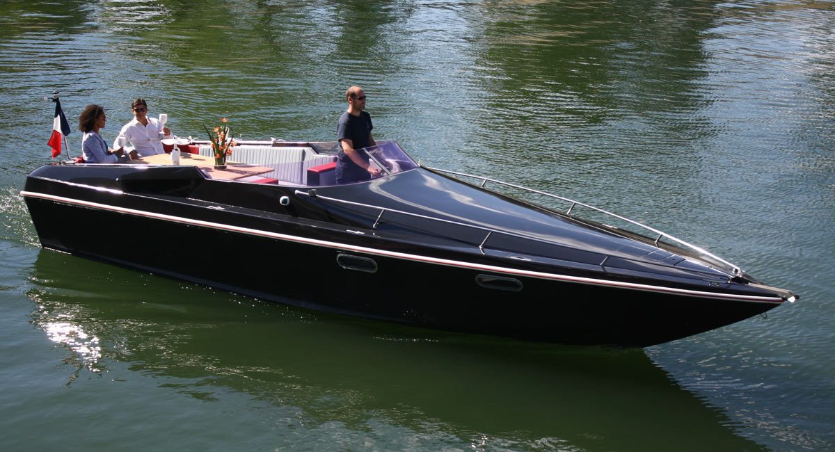 Birthday party on a boat on the Seine